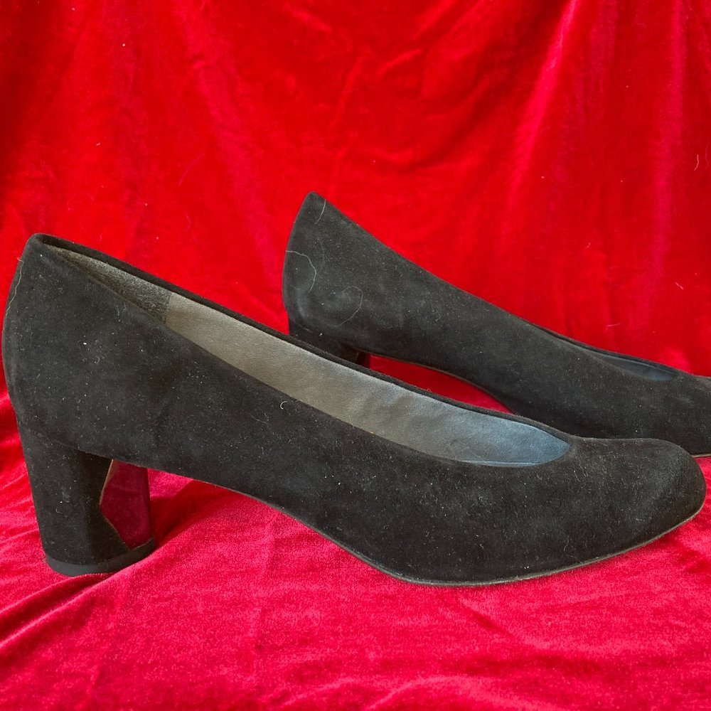 Stewart Weitzman, Black Suede Dress Shoe - Picture 1 of 9